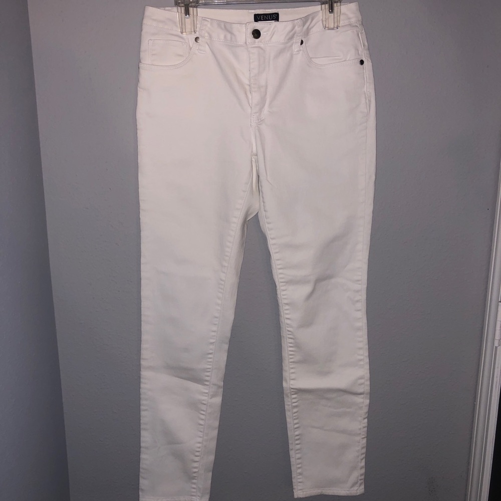 Venus White Jeans 🦋